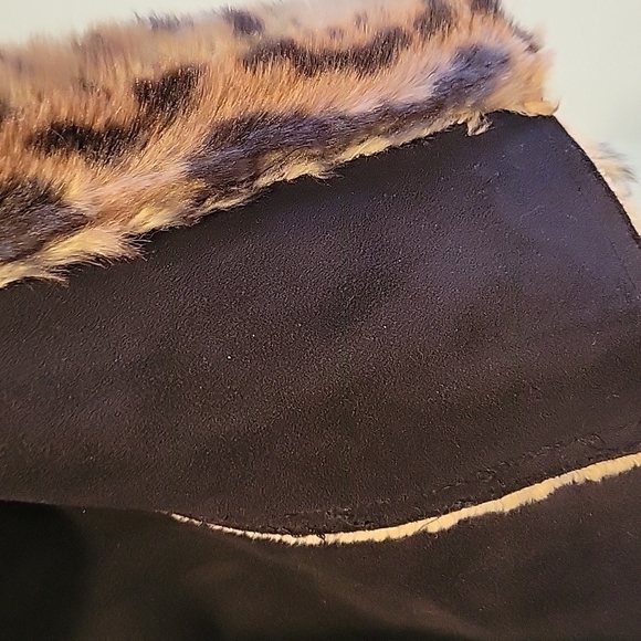 Ruby CHO leopard print fur vest with collar. Size is Small. Great condition. - Picture 5 of 8